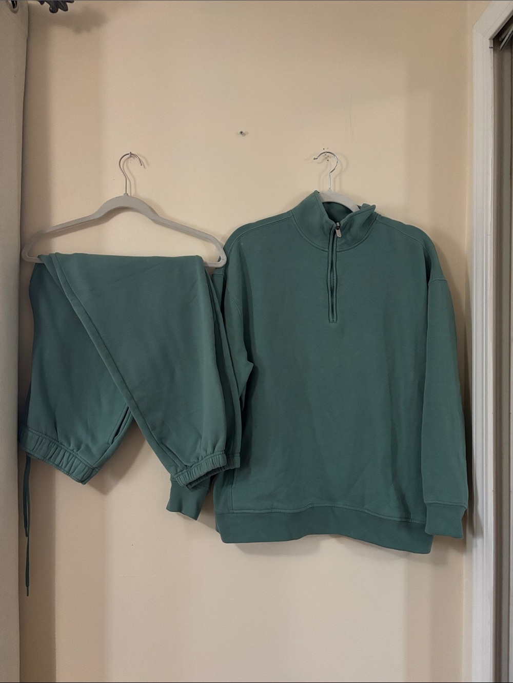 Athleta sweatsuit (both top and bottom)